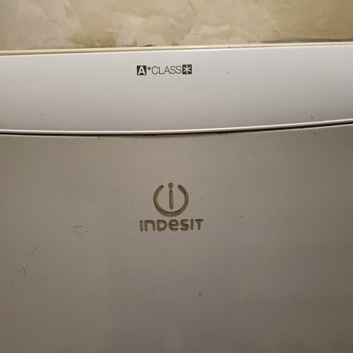 Lodówka Indesit używana sprawna