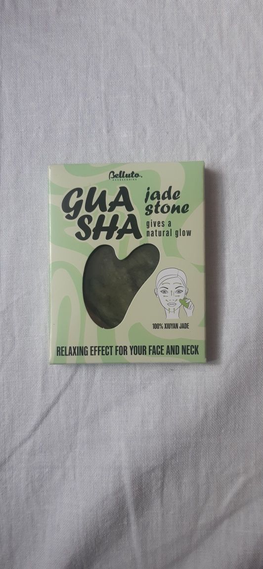 Kamień gua sha do masażu twarzy