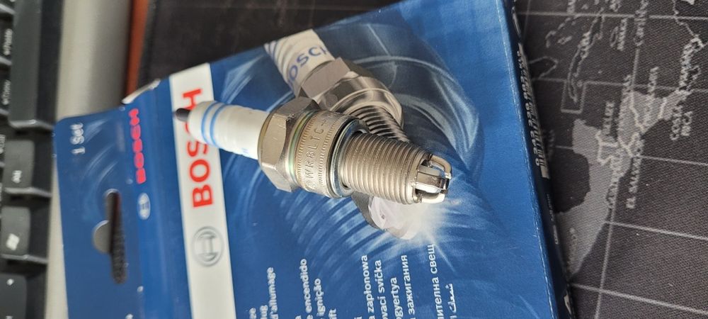 Свічка запалювання BOSCH 4шт WR8LTС +4 PLUS (3-х конт.) AUDI SEAT VW
