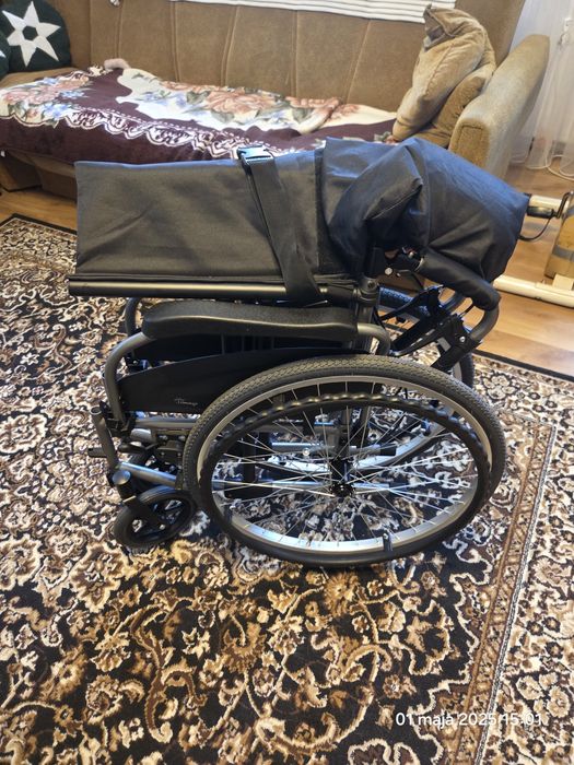 Wózek inwalidzki aluminiowy - szerokie siedzisko