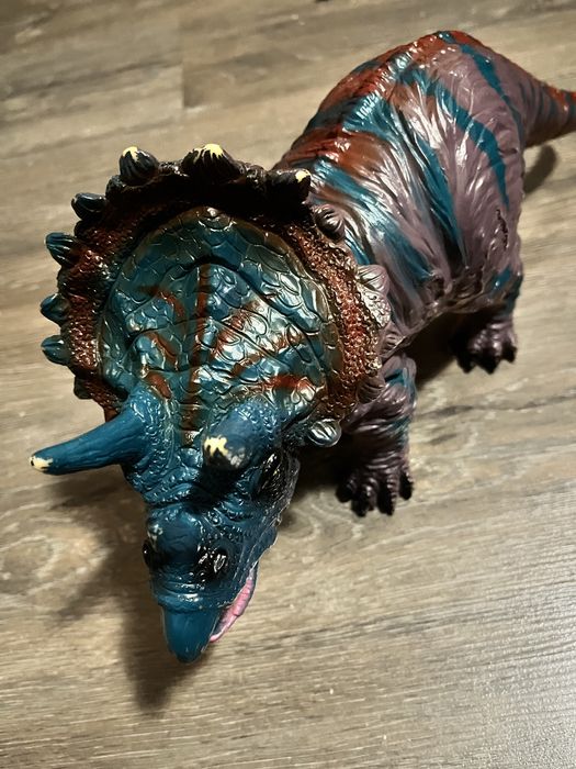 Іграшка динозавр трицератопс з гуми, 38 см