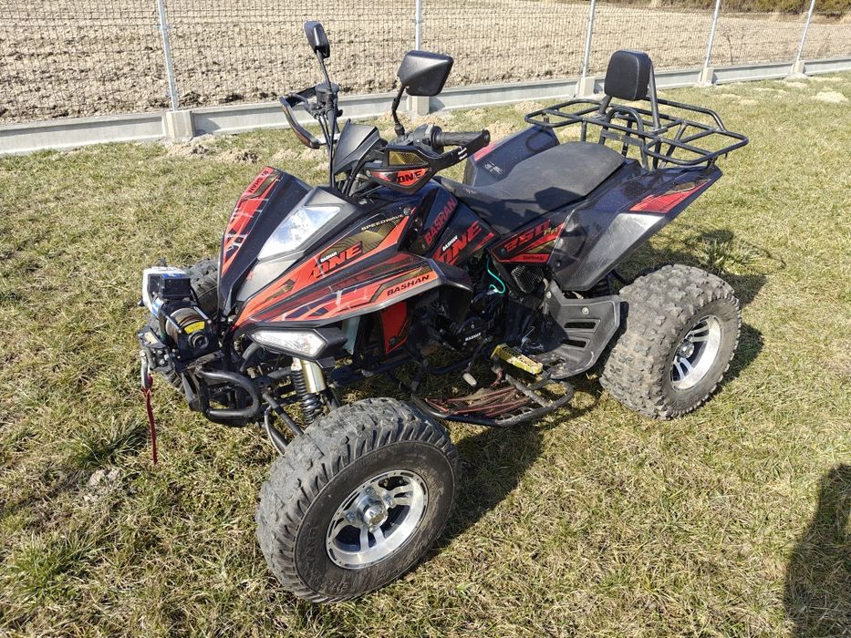 Quad Bashan 250 zarejestrowany opłacony niski przebieg hak wciągarka