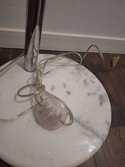 Stylowa Stojąca Lampa Srebrna z Białym Kloszem