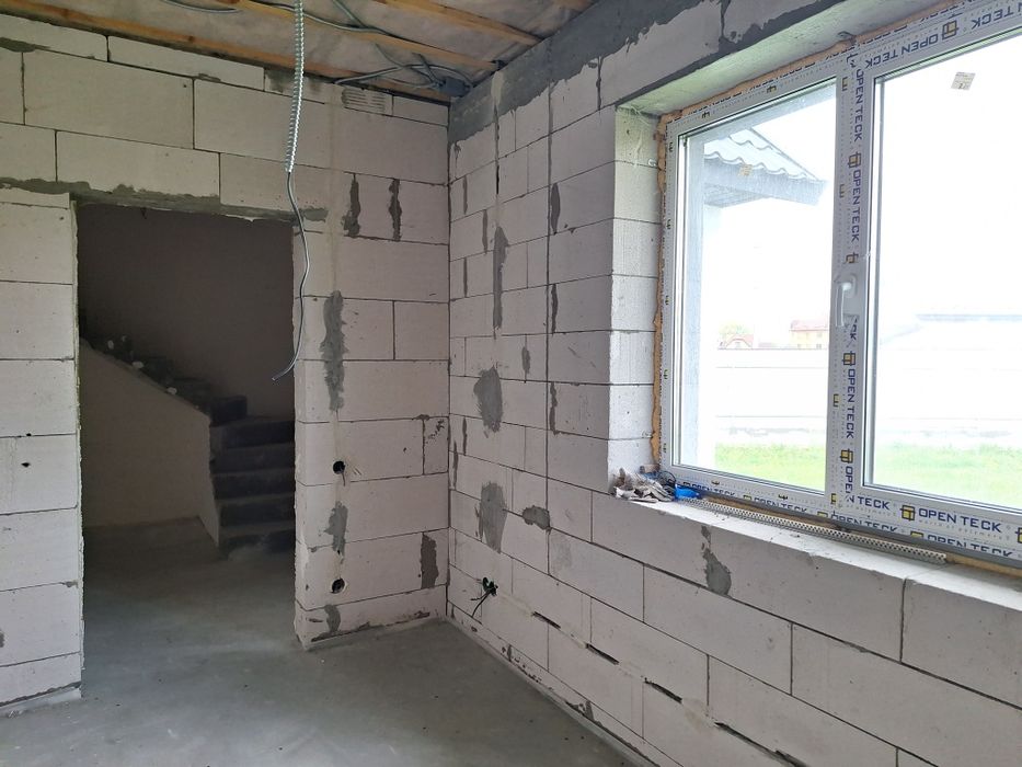 Будинок  + комунікації  +5 с Київський шлях 300 м