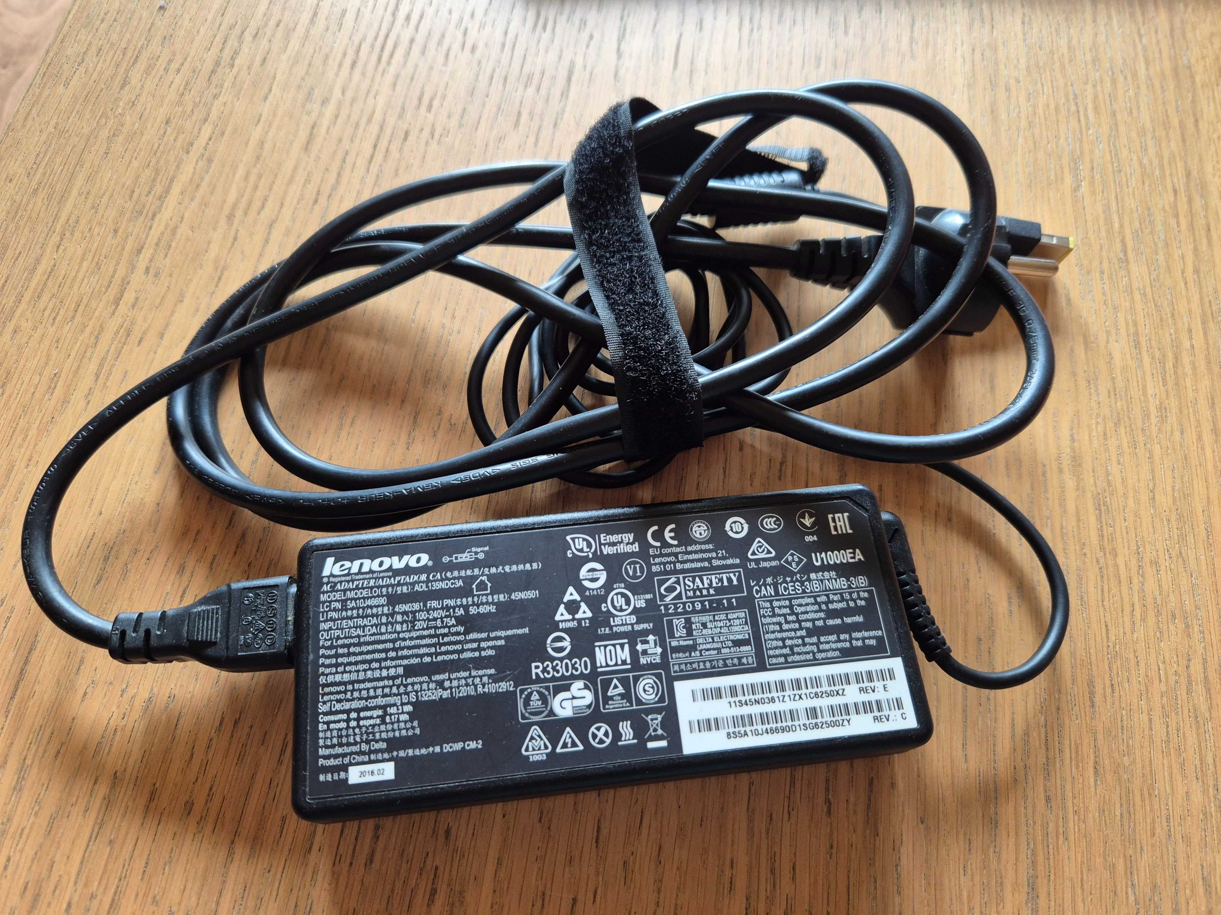 Stacja dokująca Lenovo ThinkPad Ultra Dock 40A2 + zasilacz Lenovo 135W