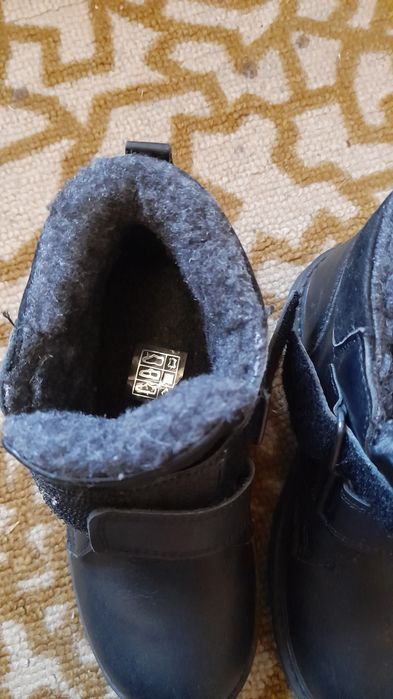 Для хлопчика,теплі.Ціна за дві пари. Нові.