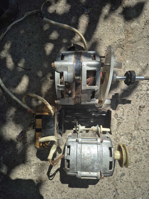 Двигун до пральної машини