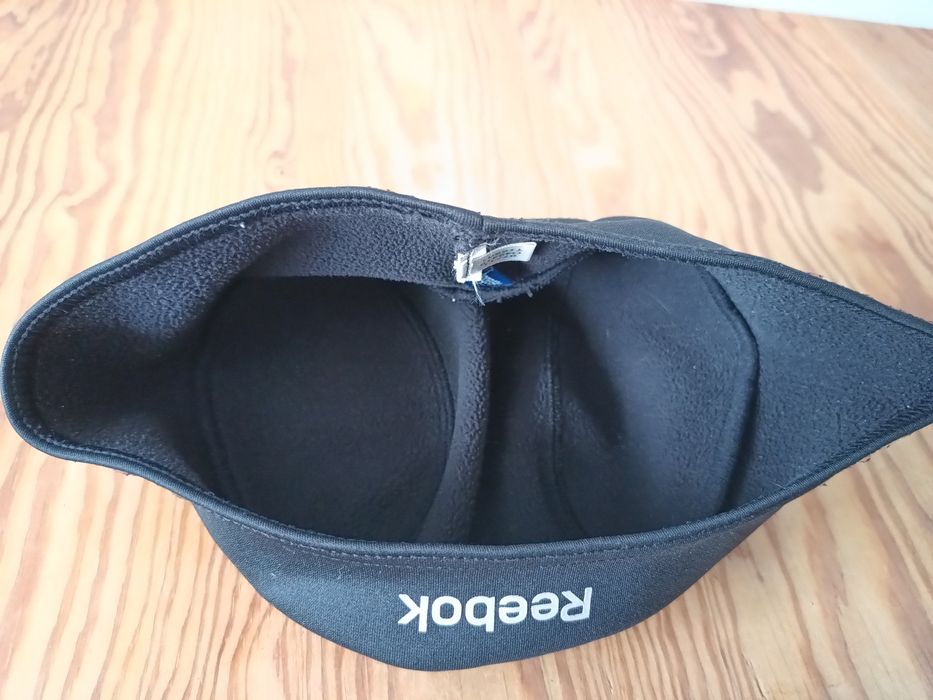 Zimowa czapa sportowa Reebok ocieplana 57 cm do biegania sportu
