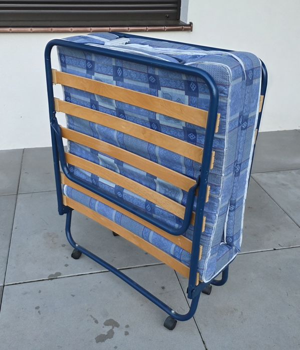 Składane łóżko polowe turystyczne gościnne