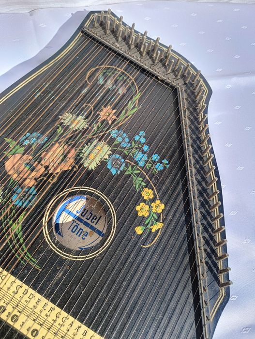 Jubeltone stara cytra