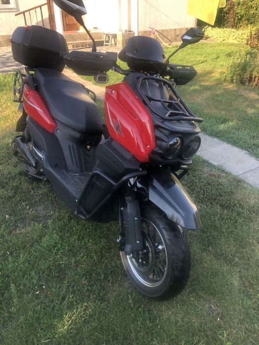 Продам електро скутер (макс 110км)