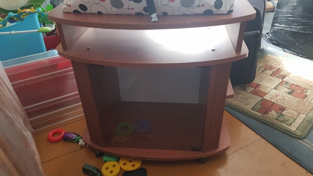 Półka pod Telewizor