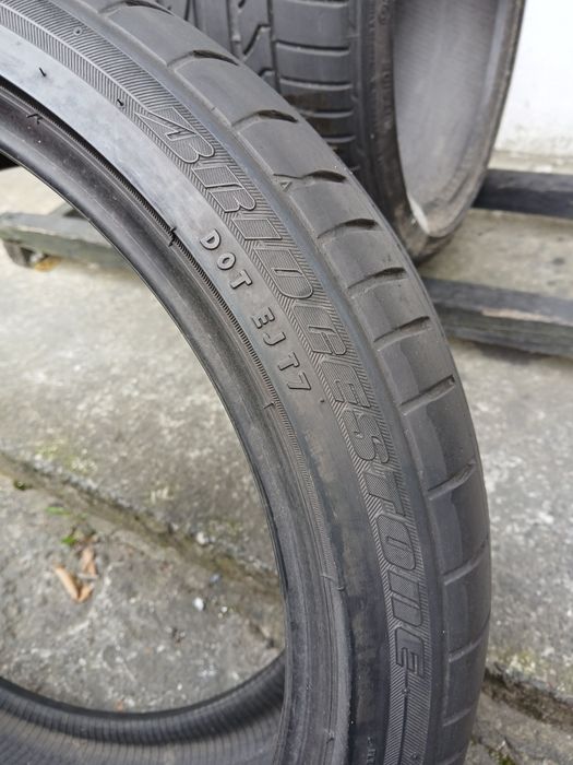 Шини Bridgestone 225 40 R 18 2шт Літо (615) Резина