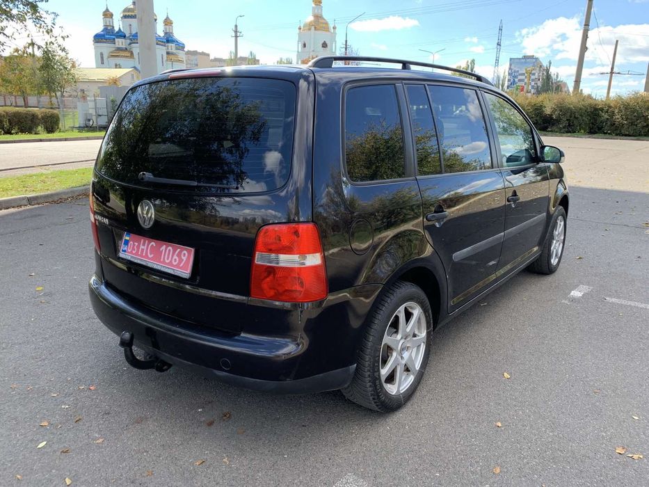Продам Volkswagen Touran