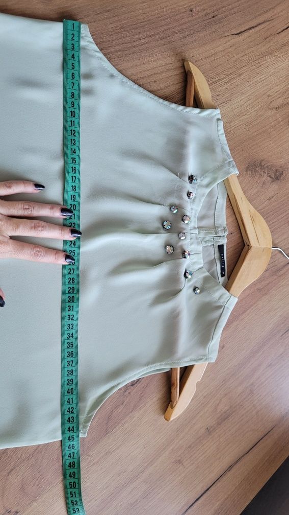 Bluzka top śliska Mohito XS 34 miętowa bez rękawów koszulka do pracy c