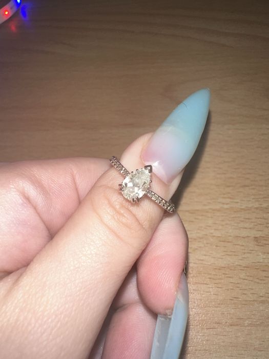 Каблучка Swarowski Stilla ring pear white 15,5 розмір