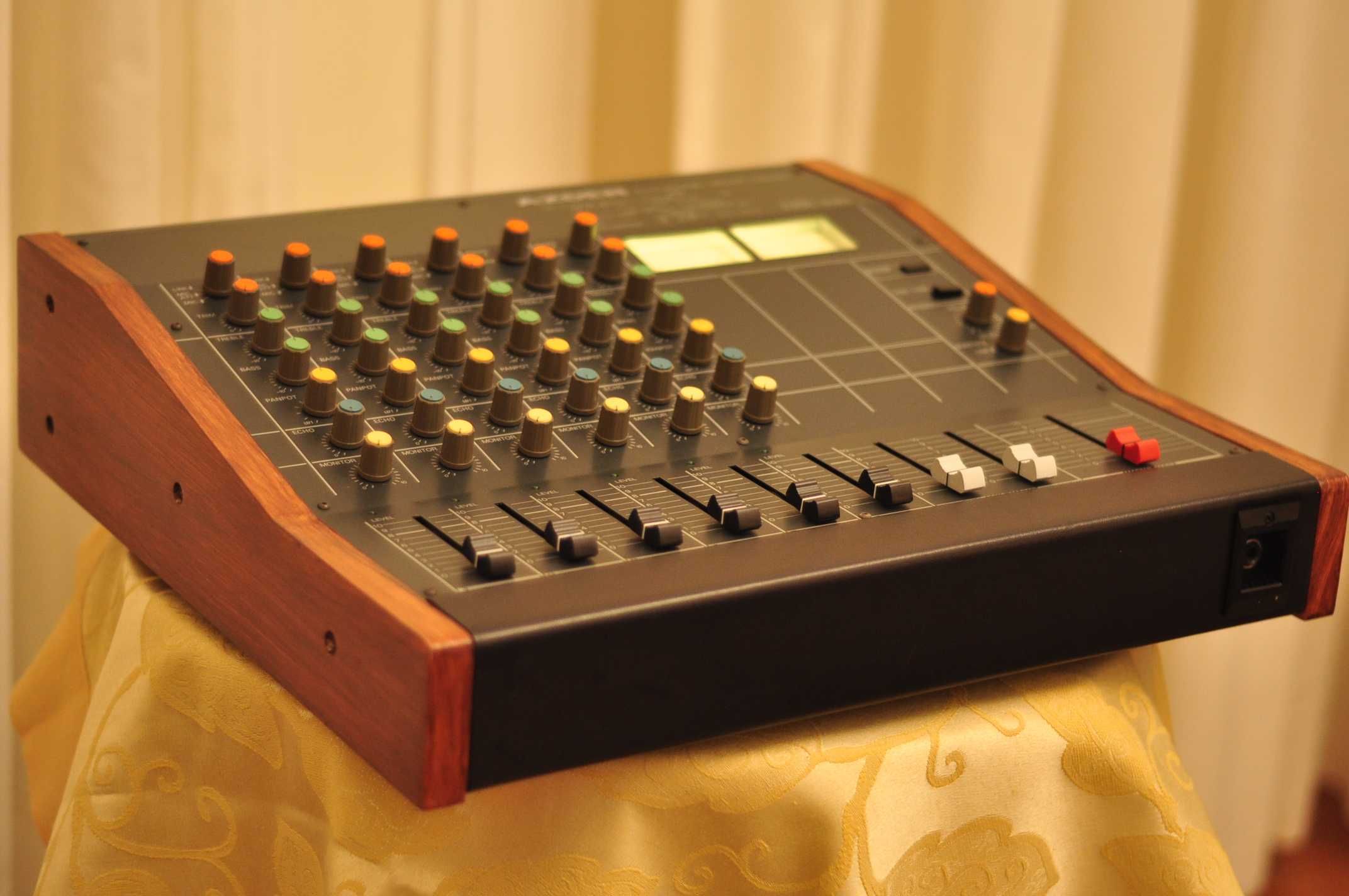 Mesa de som mistura, vintage, 6 channel Echo Mixer em óptimo estado