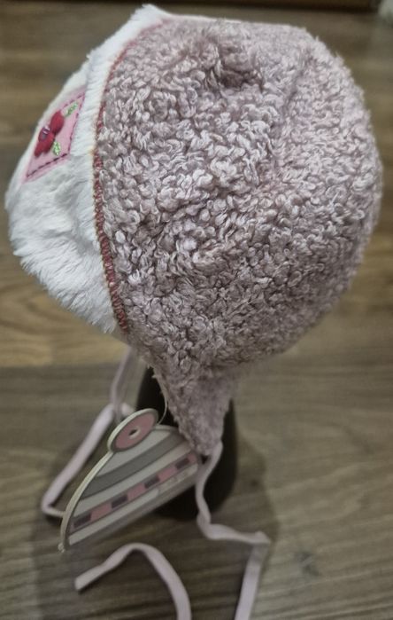 Ciepła czapka dla Niuni 38 Nowa