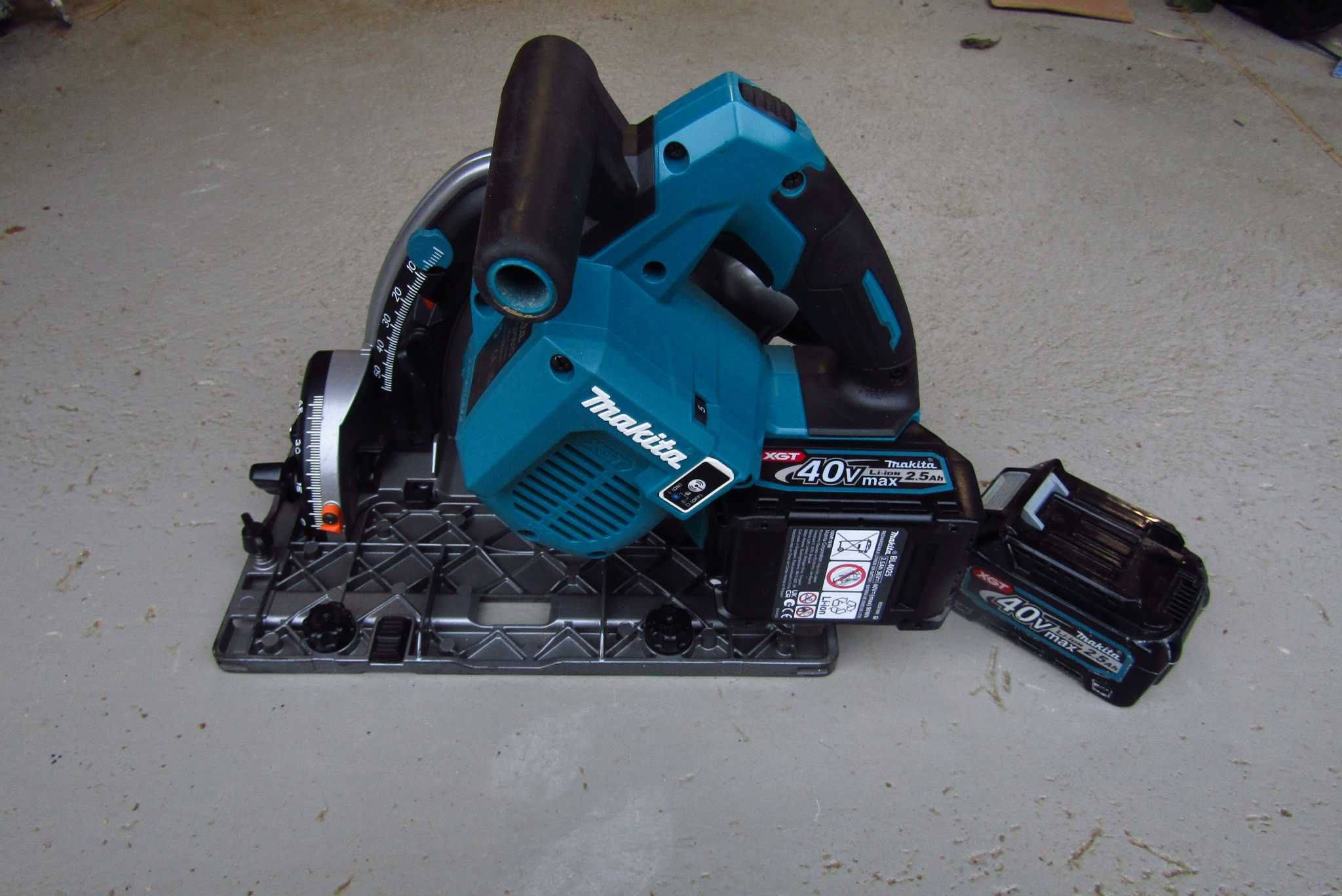 MAKITA Pilarka tarczowa zagłębiarka 165mm 40V XGT SP001G