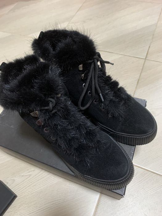 Черевики зимові з натуральної овчини).. дуже зручні та теплі