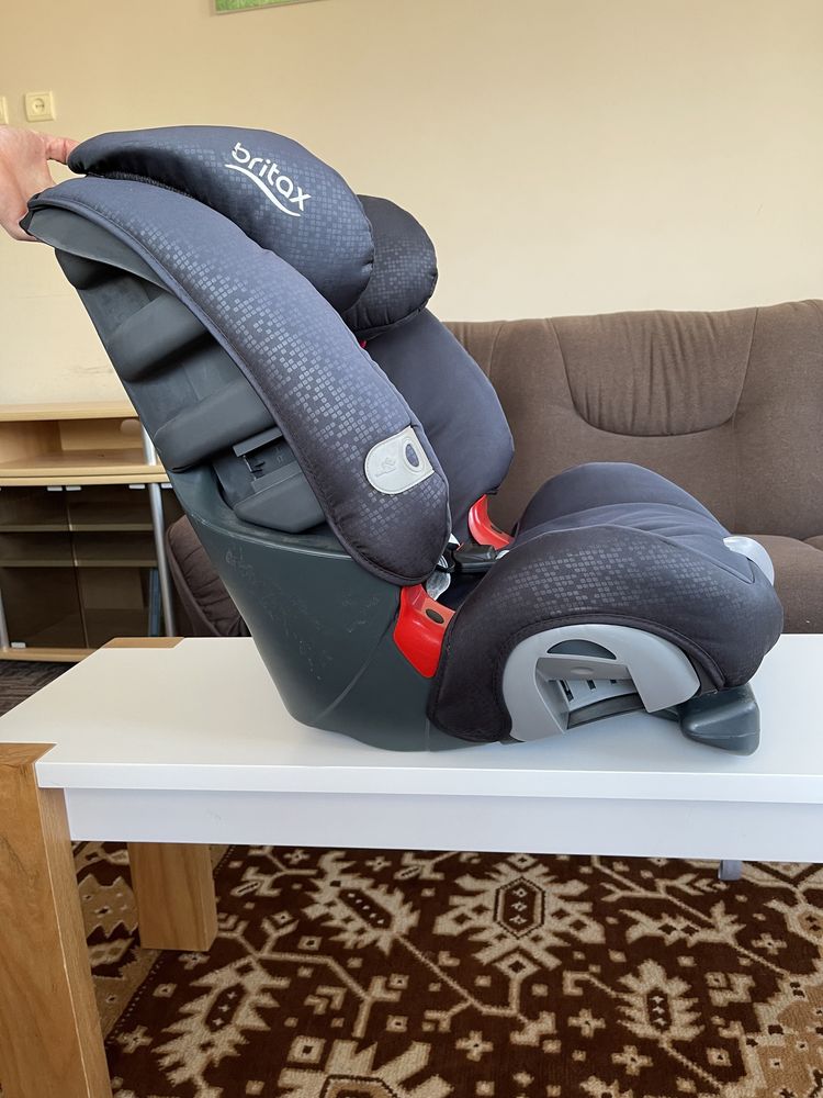 Автокрісло Britax