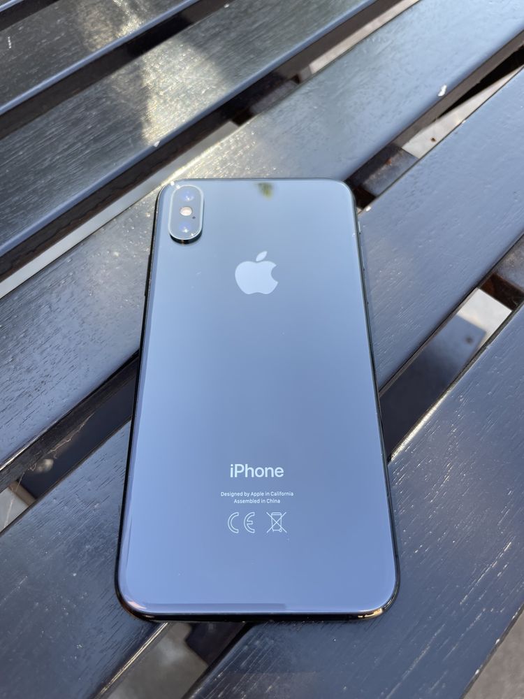 iPhone XS 64GB como novo