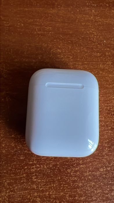 Продам наушники airpods2
