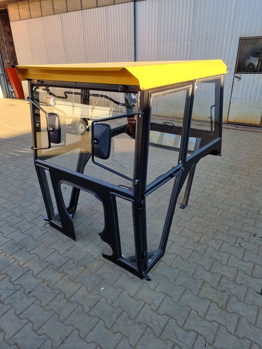 Kabina c360 c330 Maska c360 Kabina ciągnikowa c360 c4011 Nowa kabina