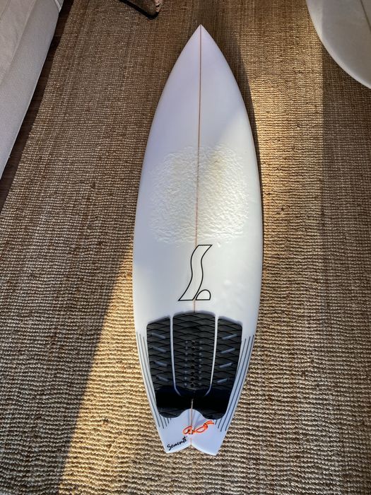 Prancha surf Semente 5’9  nova