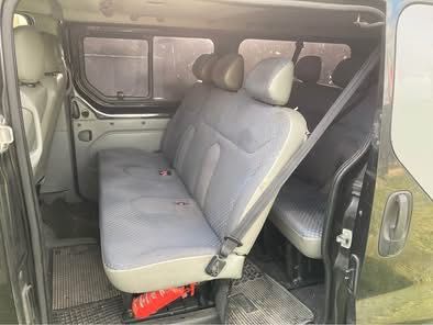 Renault Trafic 2007 2.5 dCi 9 osobowy 2xkima 2x przesuwne drzwi