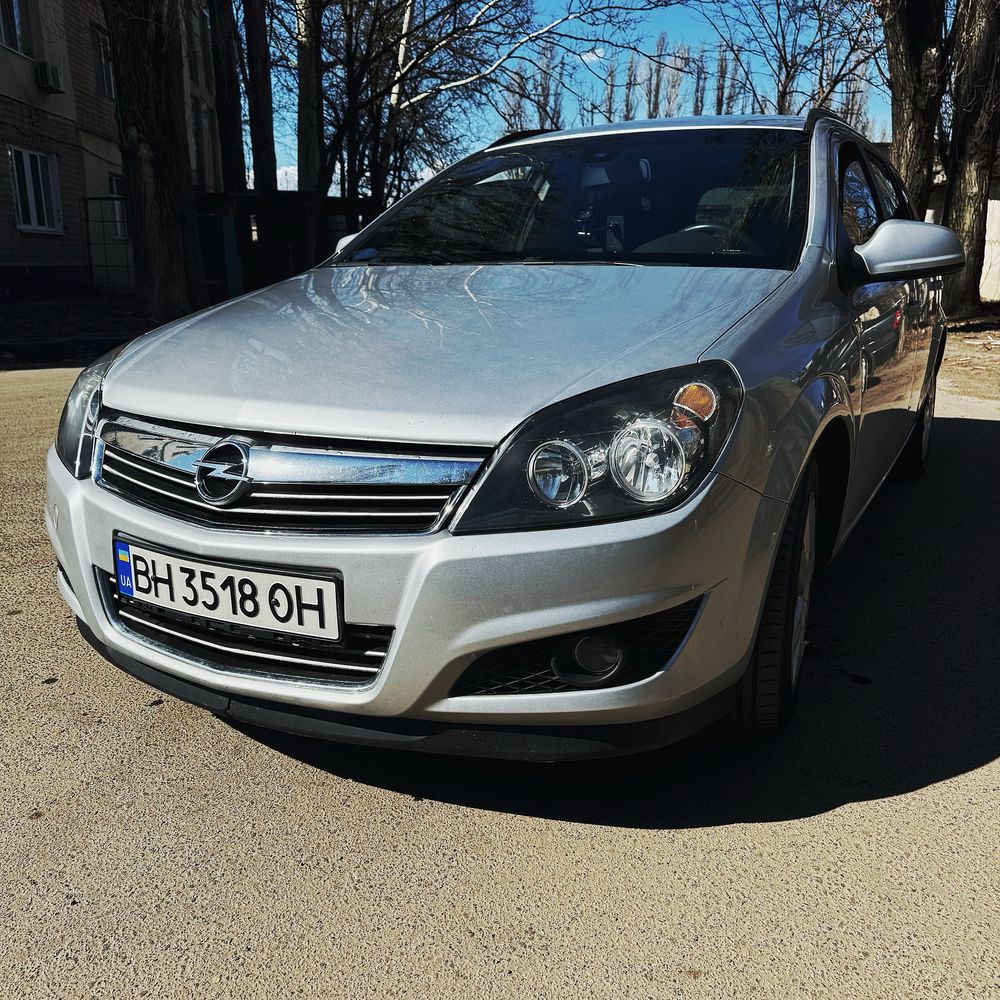 Opel Astra H 2010год 1,7 дизель, МКПП. Обслужен, 230т пробег