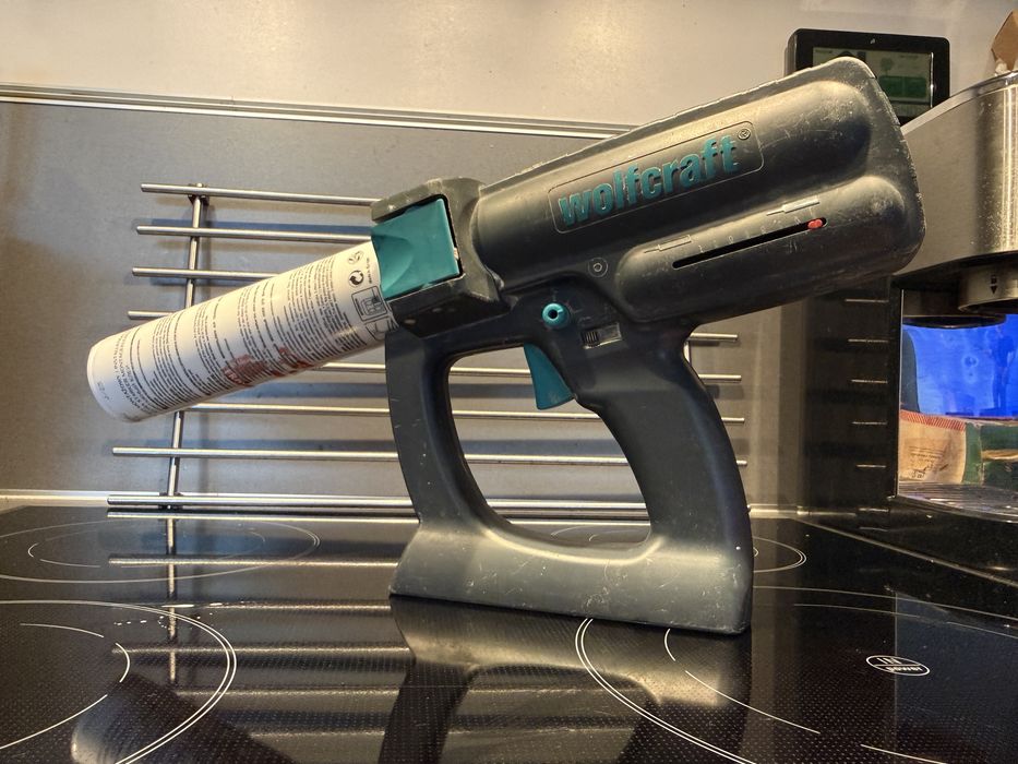 Wolfcraft pistolet do kleju silikonu mas uszczelniających