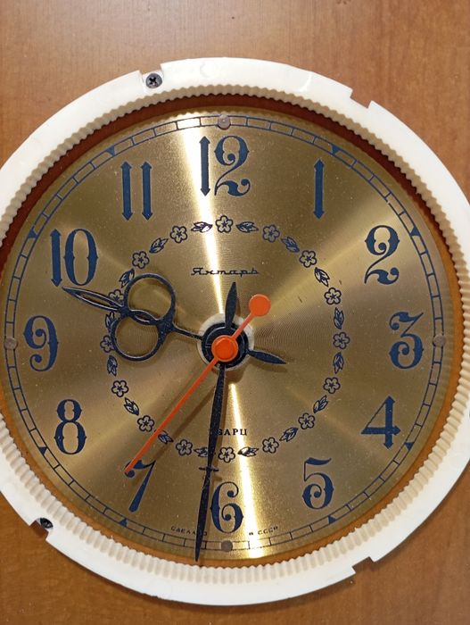 Drewniany zegar - wiszacy