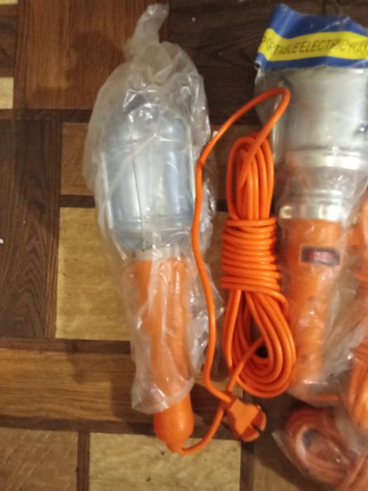 Лампы- переноски одним лотом