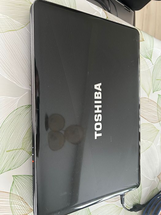 Laptop Toshiba satellite a500 - 13c, a500-13c sprawny