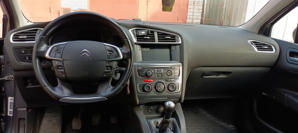 Citroen C4 (Сітроен С4) у доглянутому стані