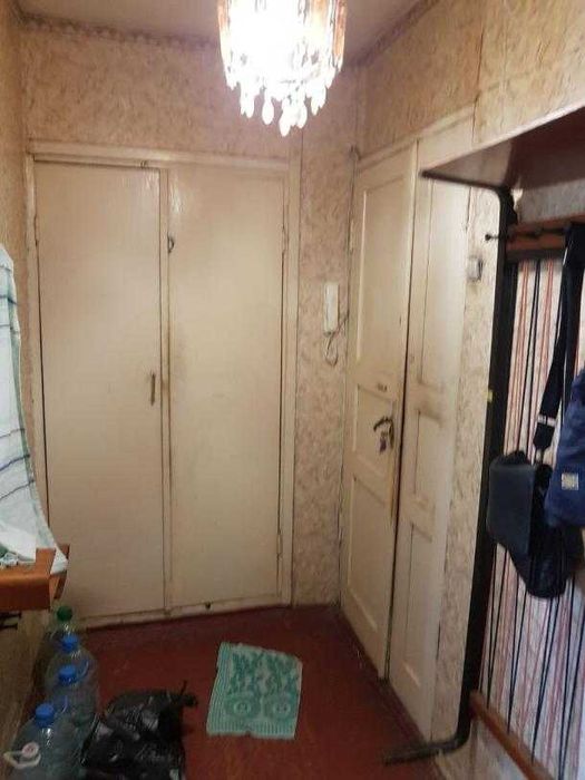 Продам 1к квартиру метро Спортивная 2 минуты пешком, дом с ГАЗом