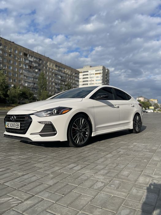 Hyundai Elantra Sport  2018 White 1.6L turbo