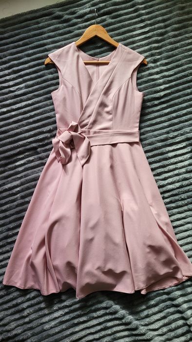 Elegancka sukienka Elizabeth Collection pudrowy róż