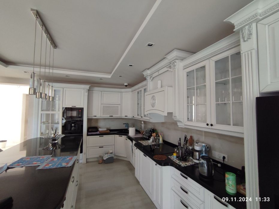 Продаж будинку