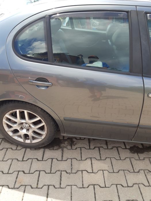 Seat Leon Toledo II drzwi LS7T