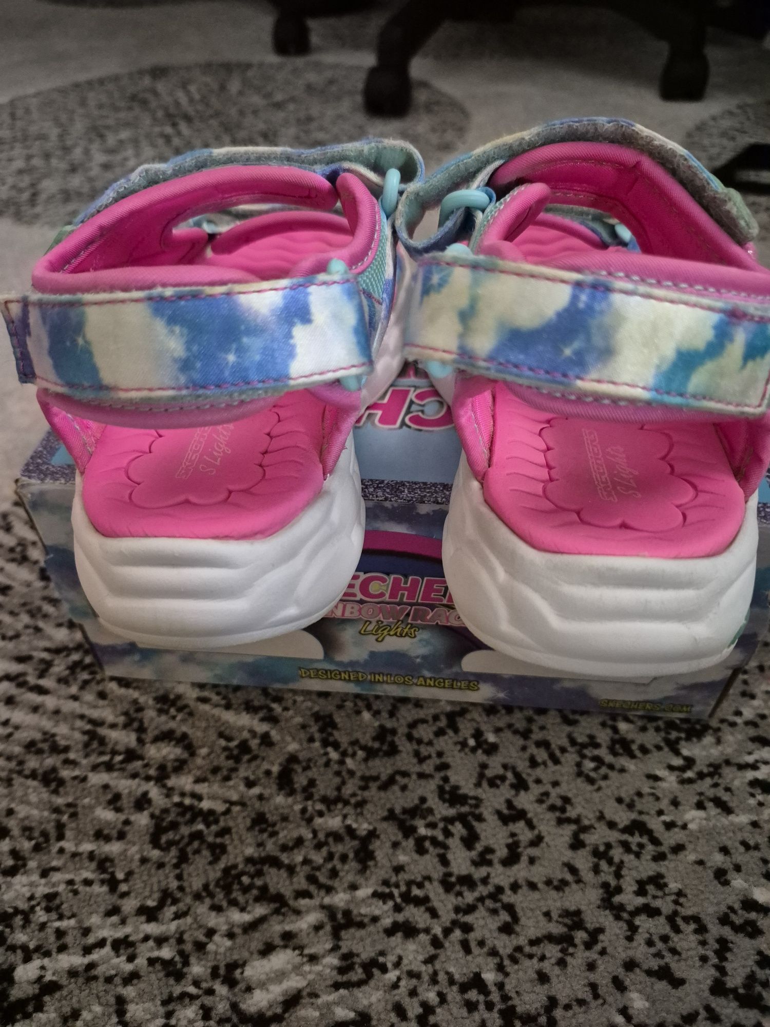 Босоніжки,  сандалі Skechers