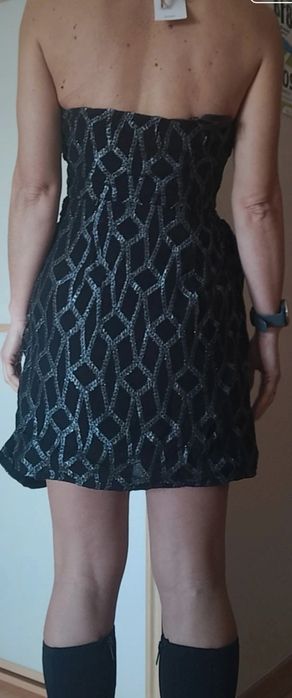 Vestido de festa preto e prateado Mango