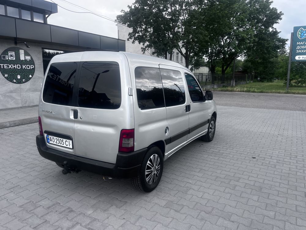 Продам Пежо Партнер 1.6 дізель