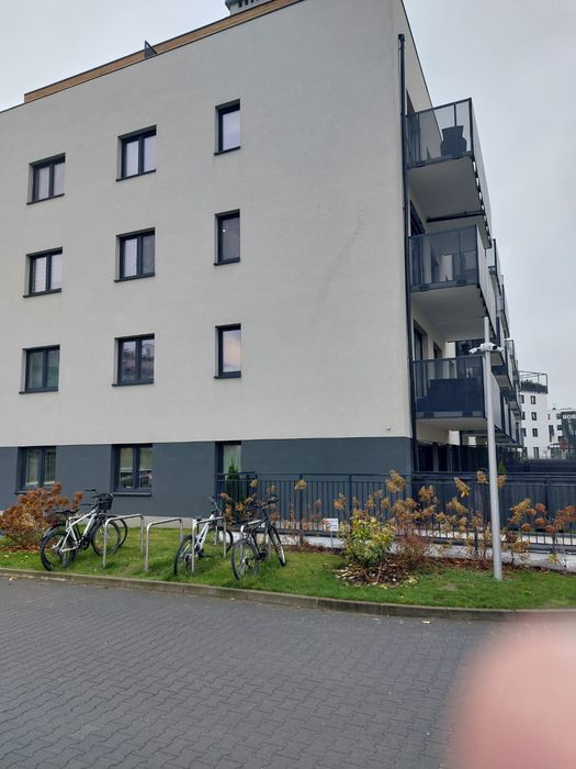 Mieszkanie 2 pokojowe z miejscem postojowym i internetem. Jagodno