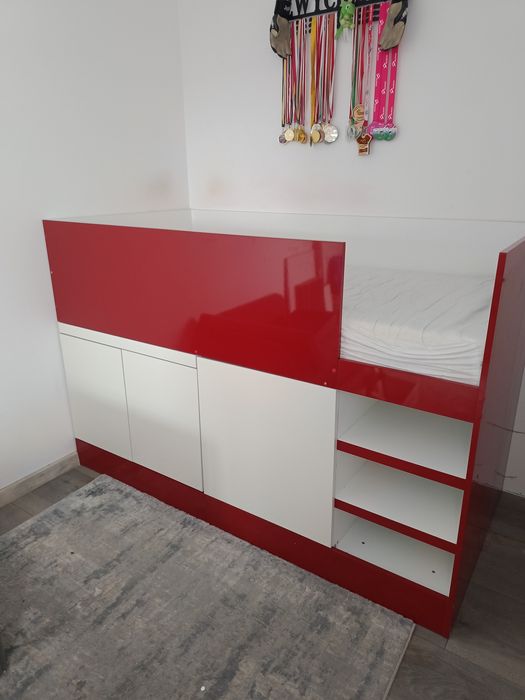 Łóżko młodzieżowe z biurkiem