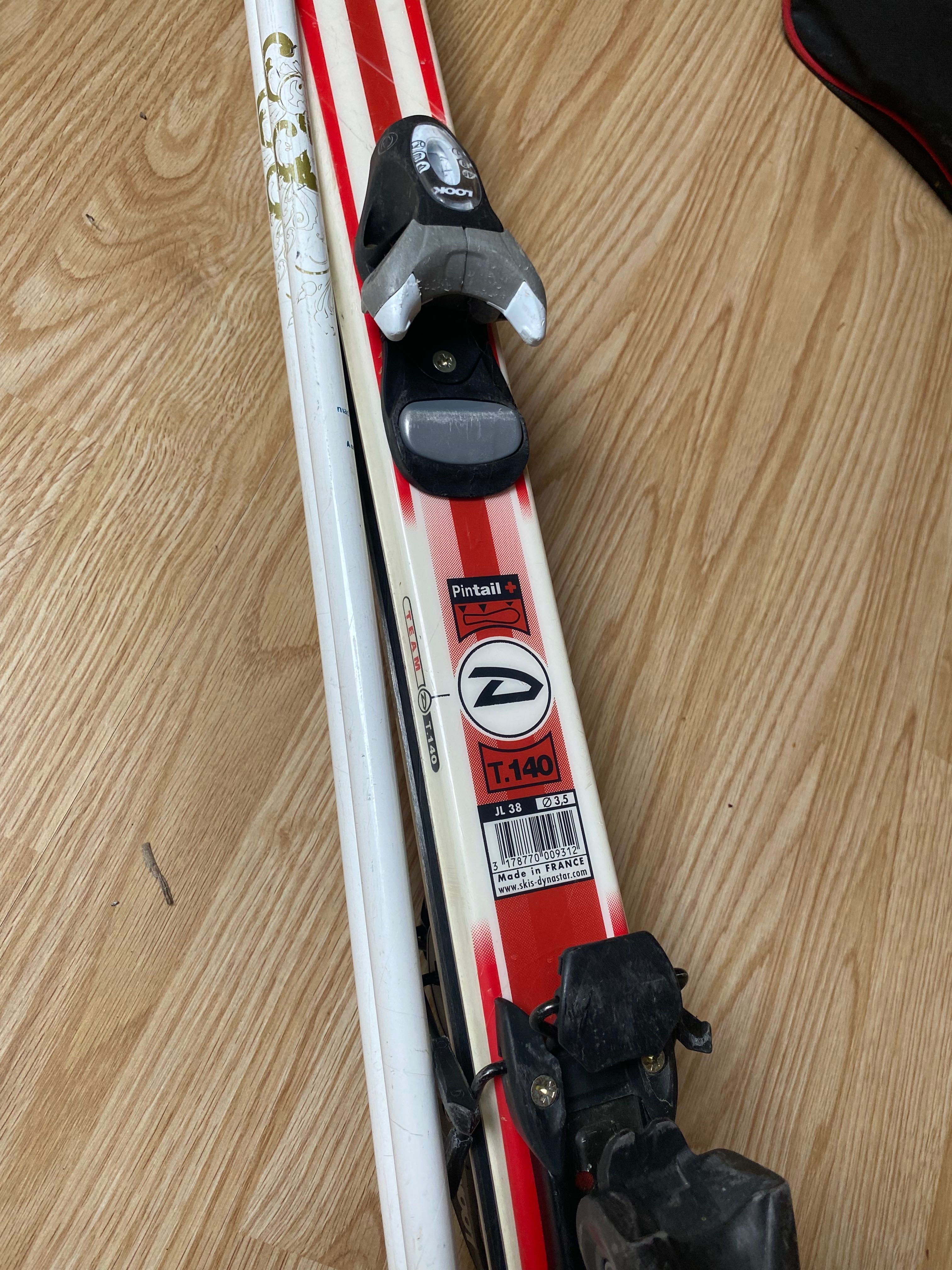 Narty 140 cm + kijki narciarskie 110 cm
