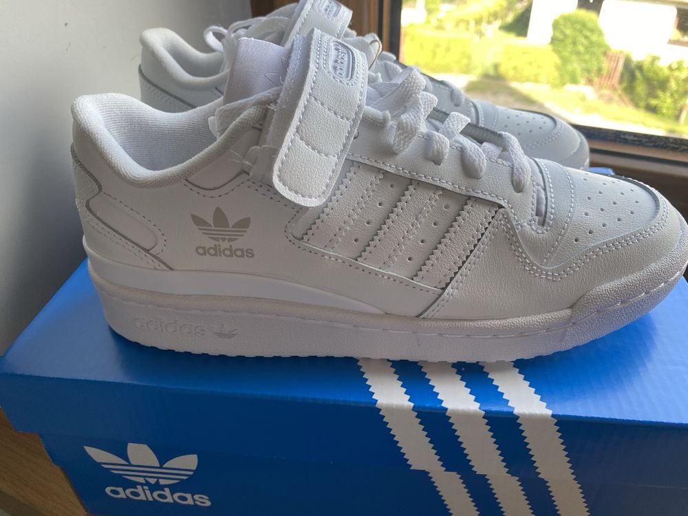 Nowe oryginalne Adidas Forum 38 2/3 białe