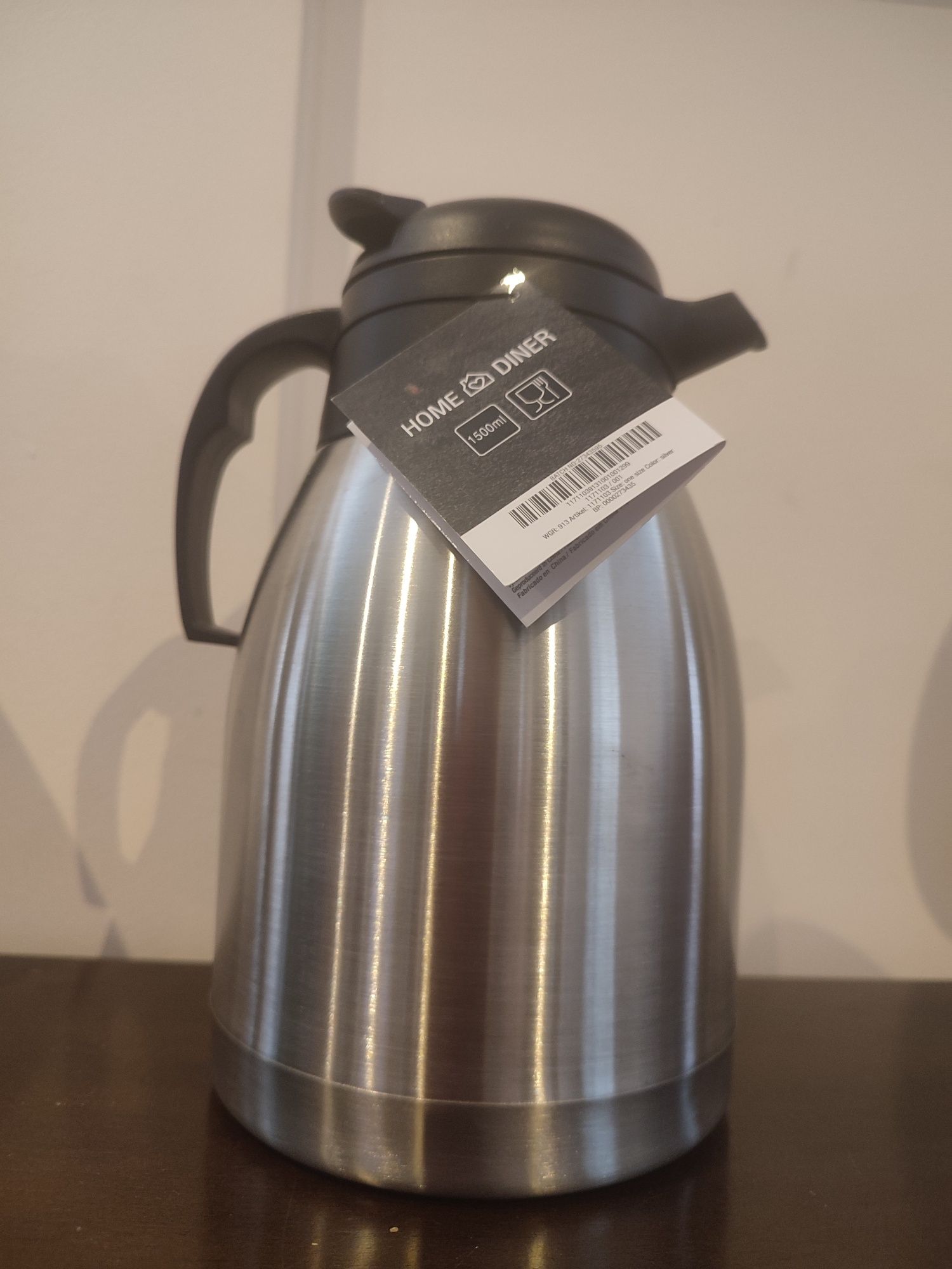 Na stół. Nowy termos 1,5 l, z metką duży na kawę, herbatę. Odbiór osob