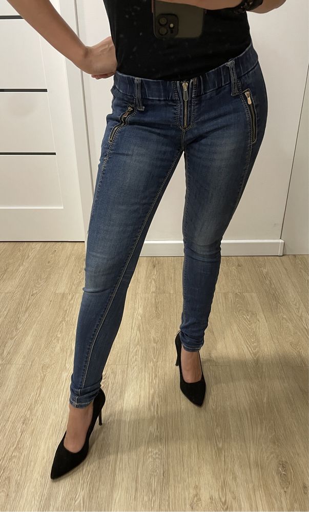 Jeansy z niskim stanem rozmiar 34